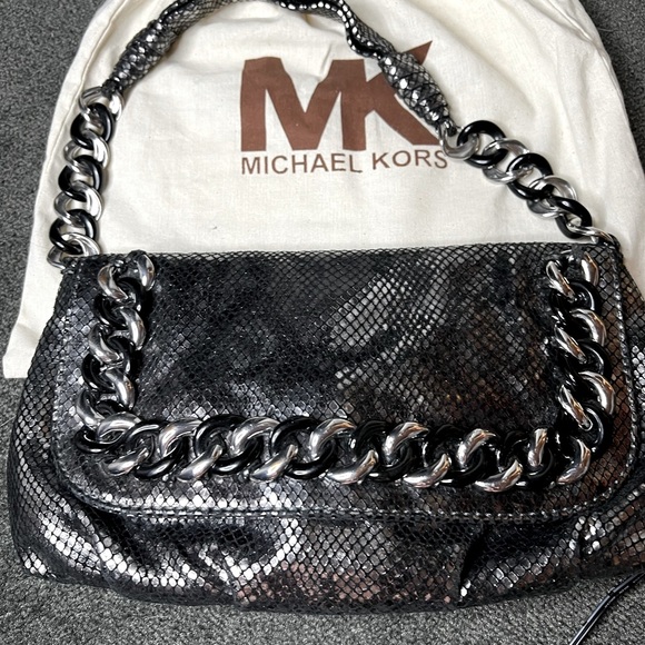 MICHAEL KORS RARE VINTAGE METALLIC PYTHON ID CHAIN SHOULDER BAG - Picture 12 of 15